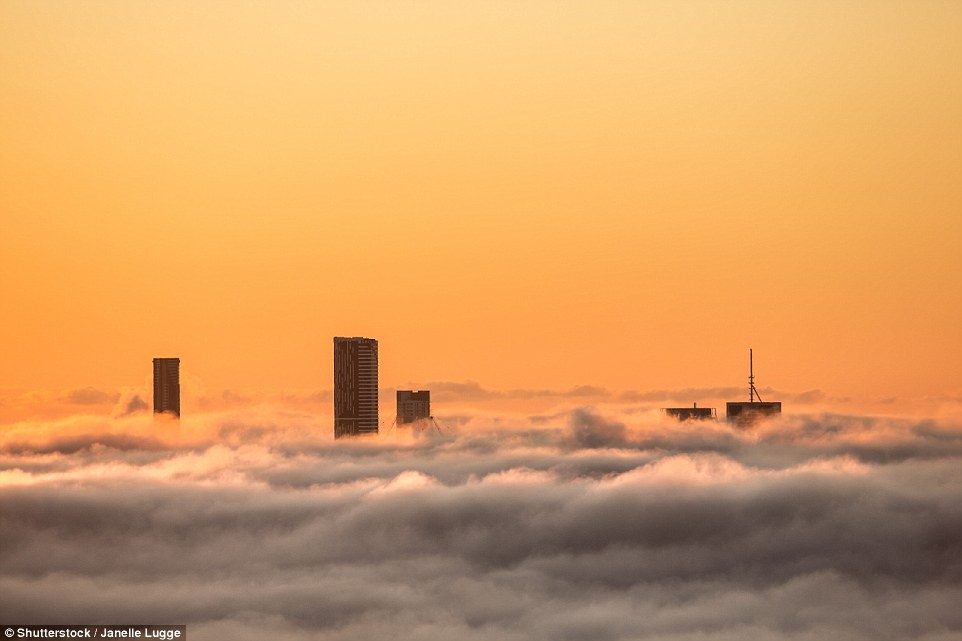 anh suong mu cac toa nha cao tang anh 8