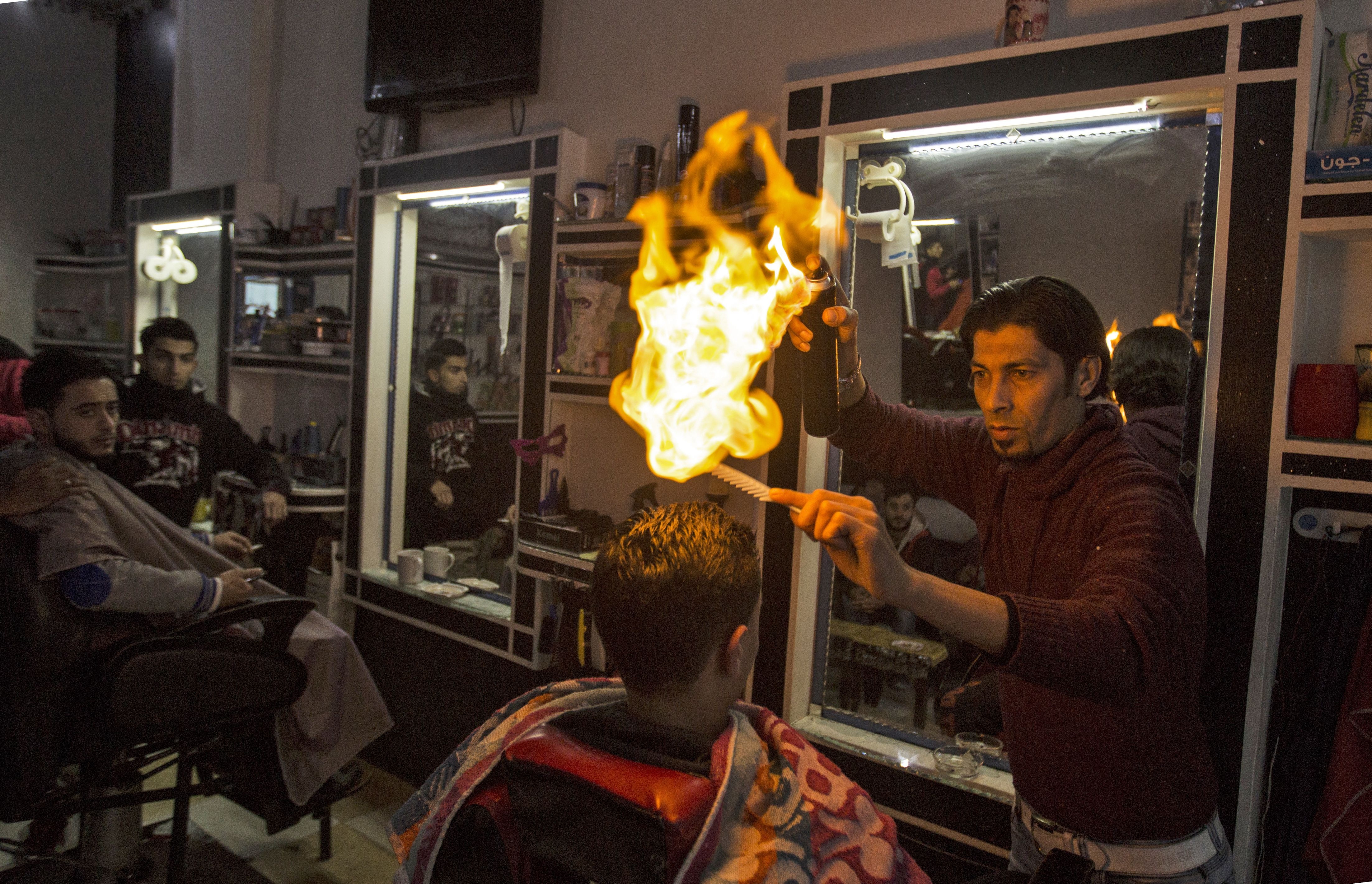 The gioi 24/7: Duoi toc bang lua o dai Gaza hinh anh