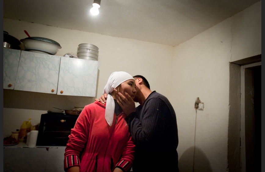 tục bắt vợ ở Kyrgyzstan ảnh 6 tuc bat vo o Kyrgyzstan anh 6