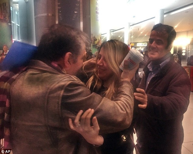 Trump cam nhap cu anh 1