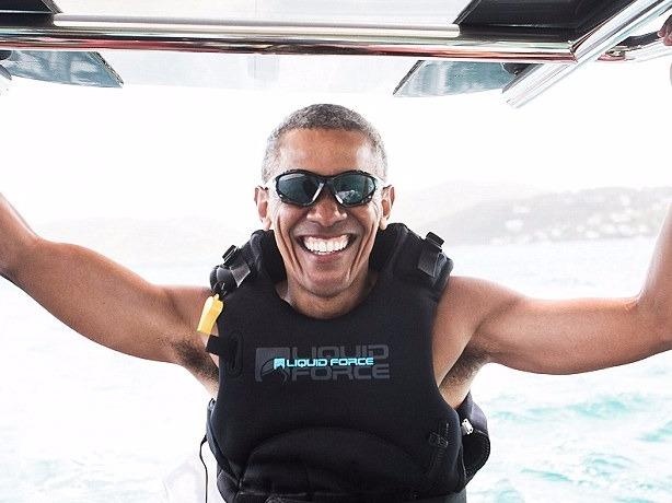 Obama vui ve tap luot song sau khi ve huu hinh anh