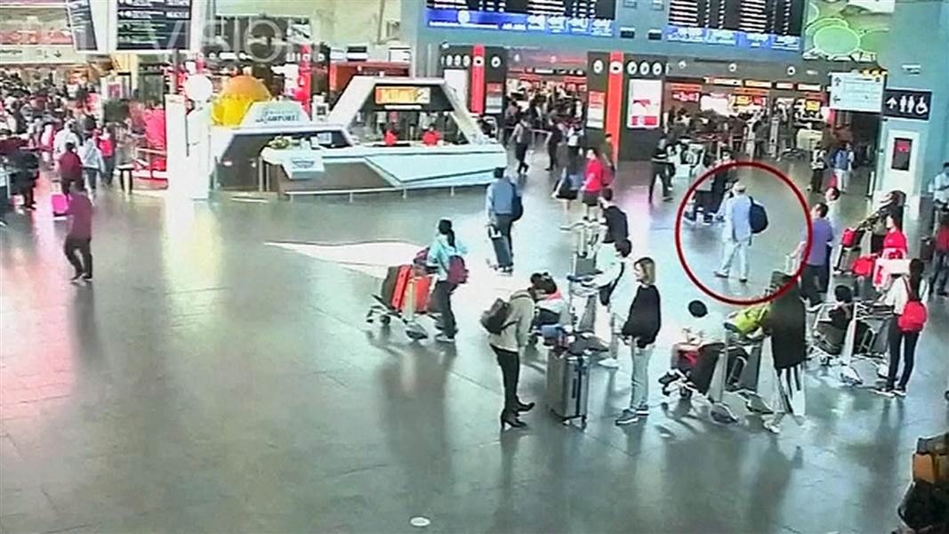 Nu nghi pham non mua, Malaysia tay doc toan bo san bay hinh anh