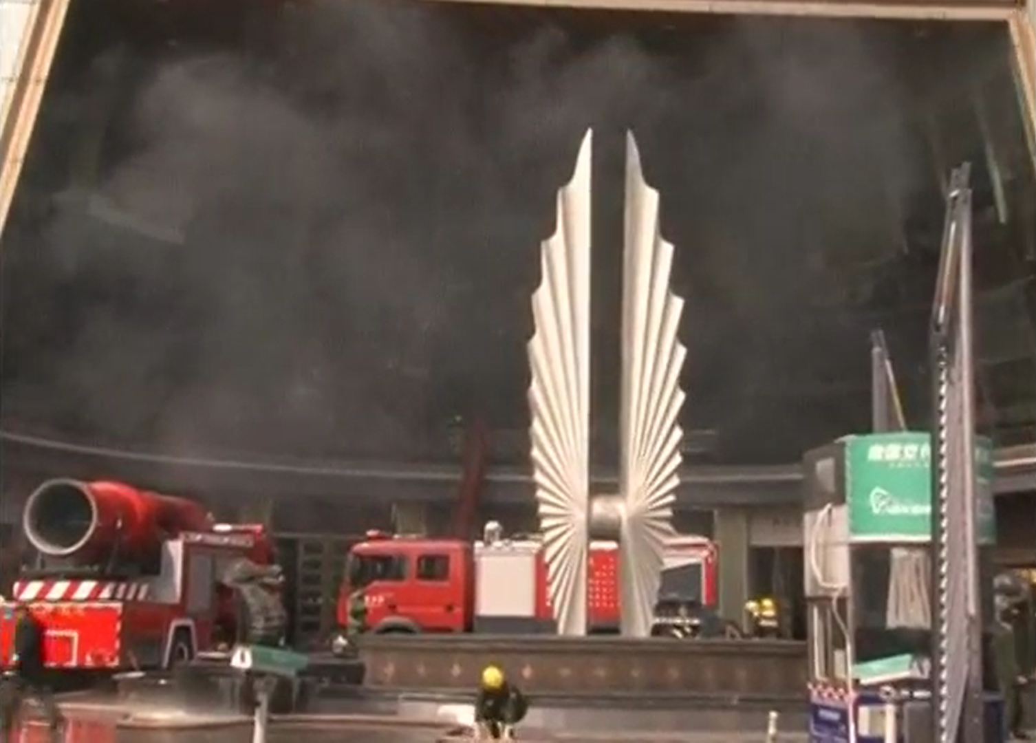 Hoa hoan tai Trung Quoc khien 10 nguoi thiet mang hinh anh