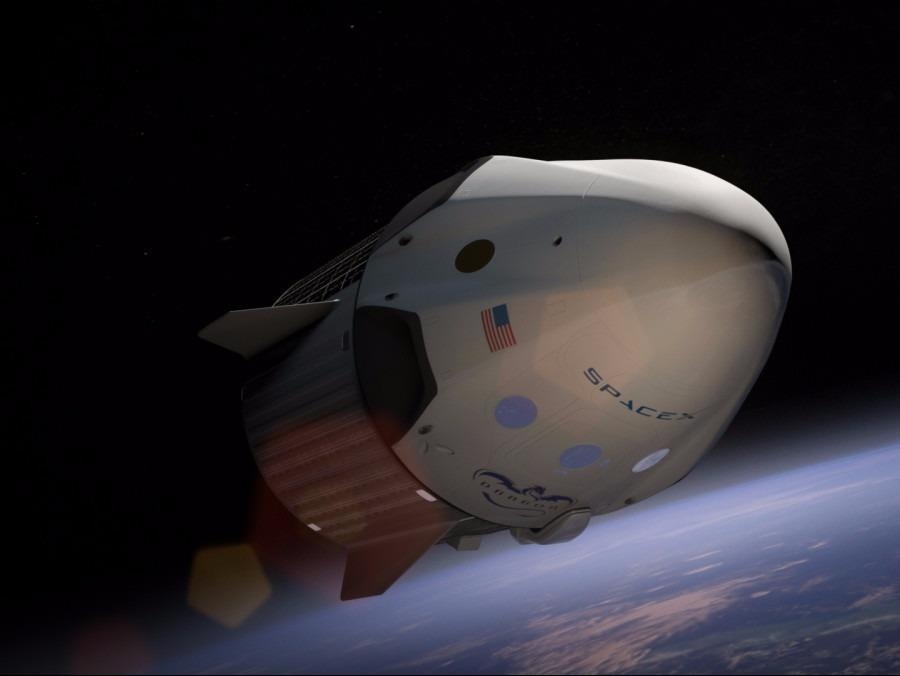 SpaceX se dua du khach bay quanh Mat Trang cuoi 2018 hinh anh