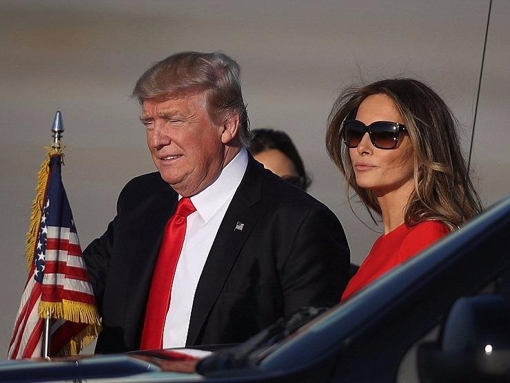 Nha Trump moi nguoi mot noi, mat vu My 'chay theo dut hoi' hinh anh