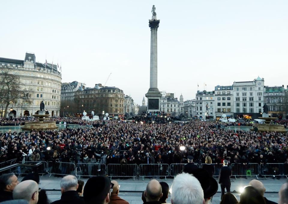 khung bo o London anh 1