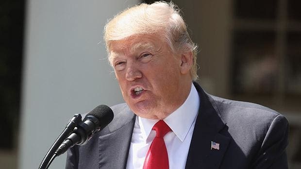 Tong thong Trump can nhac hanh dong quan su voi Syria hinh anh