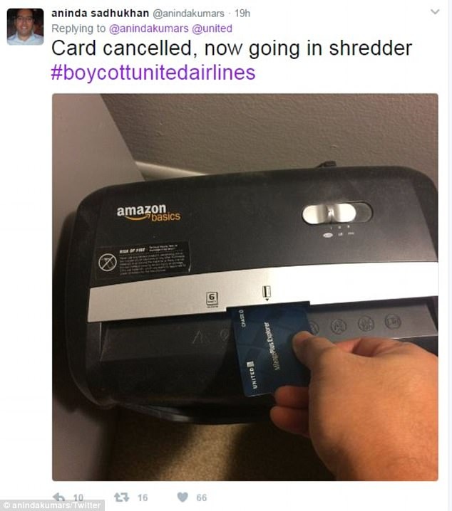 khach hang cua United Airlines anh 1