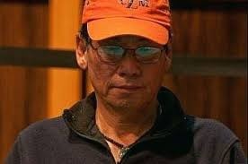 Khoanh khac truoc khi ong David Dao bi keo khoi may bay hinh anh