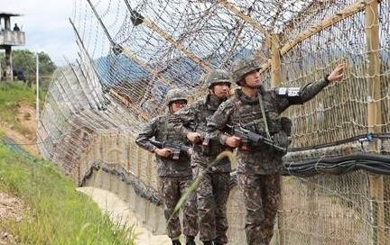 'Ong Trump bien ban dao Trieu Tien thanh vong tron luan quan' hinh anh