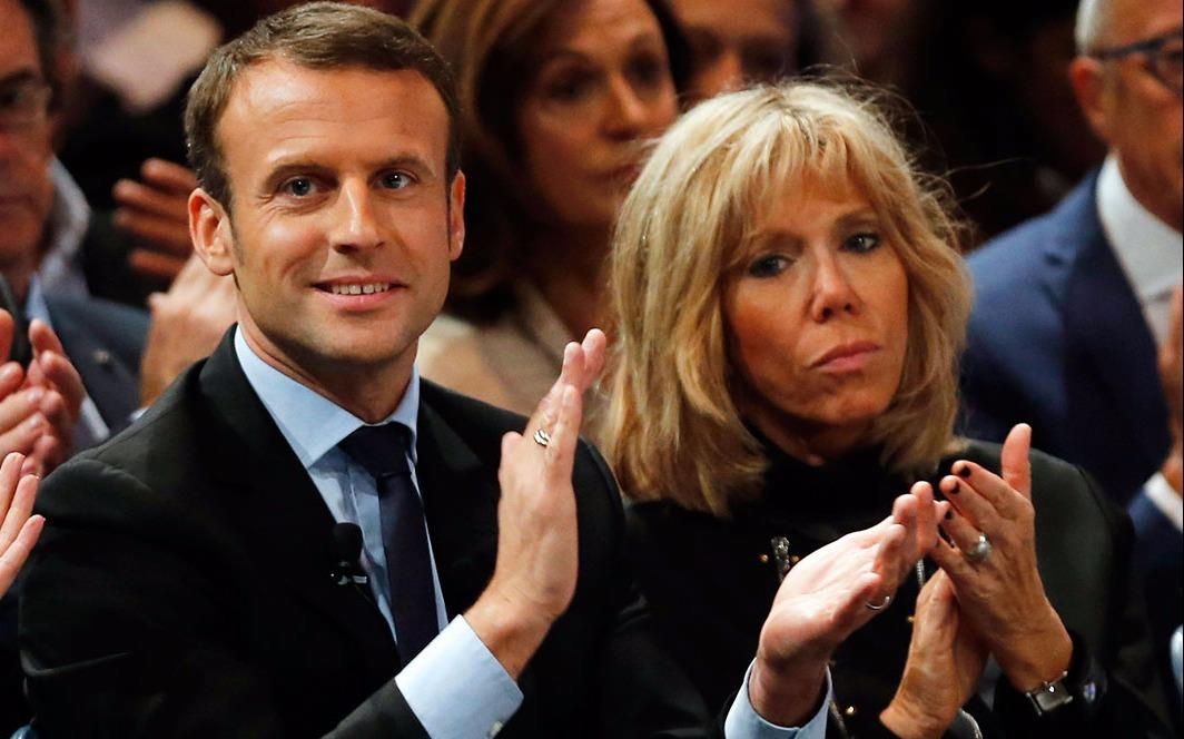Ba Brigitte va 20 nam sat canh cung Tong thong dac cu Macron hinh anh