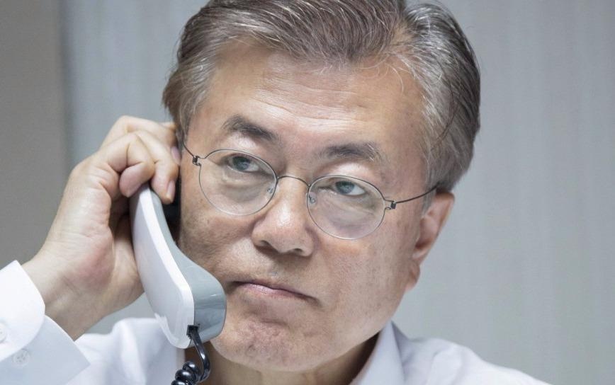 Tong thong Han Quoc noi chuyen voi ong Tap va ong Abe ve Trieu Tien hinh anh