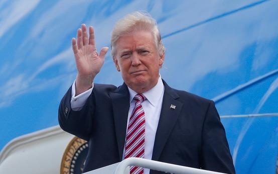 Chuyen cong du dau tien day khac biet cua ong Trump hinh anh