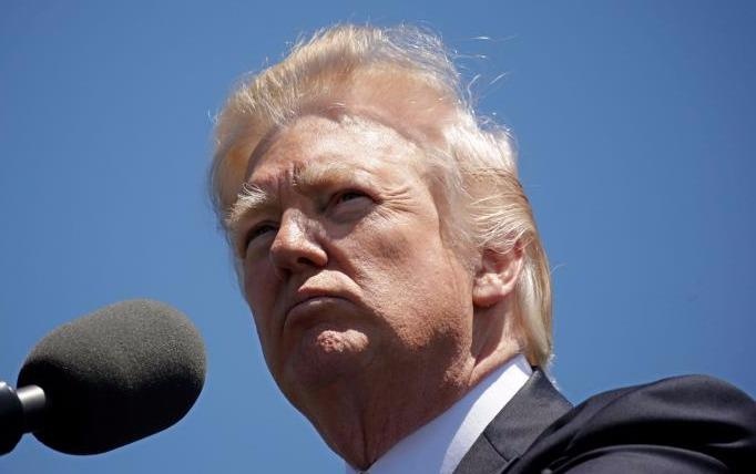 Nghi si My yeu cau Trump giai trinh vu tiet lo tin mat voi Nga hinh anh