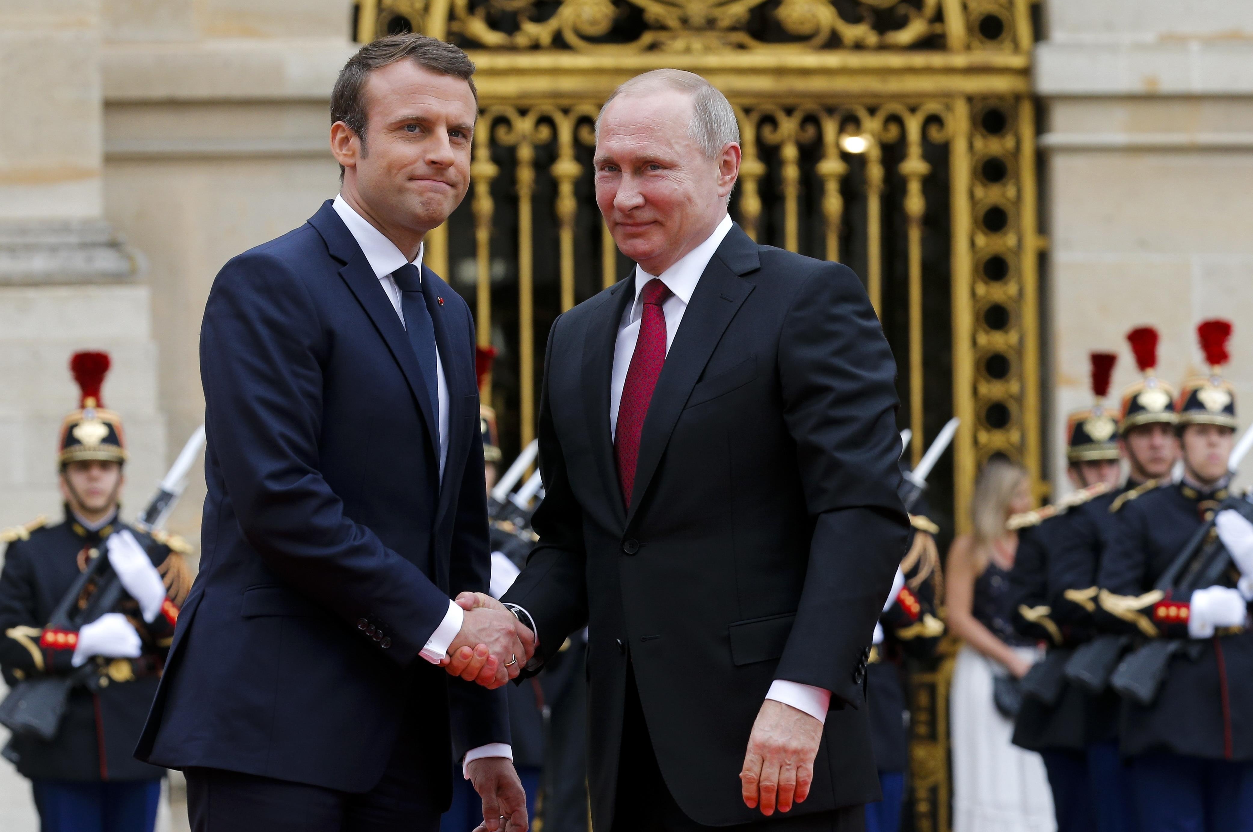 Macron gap Putin anh 2