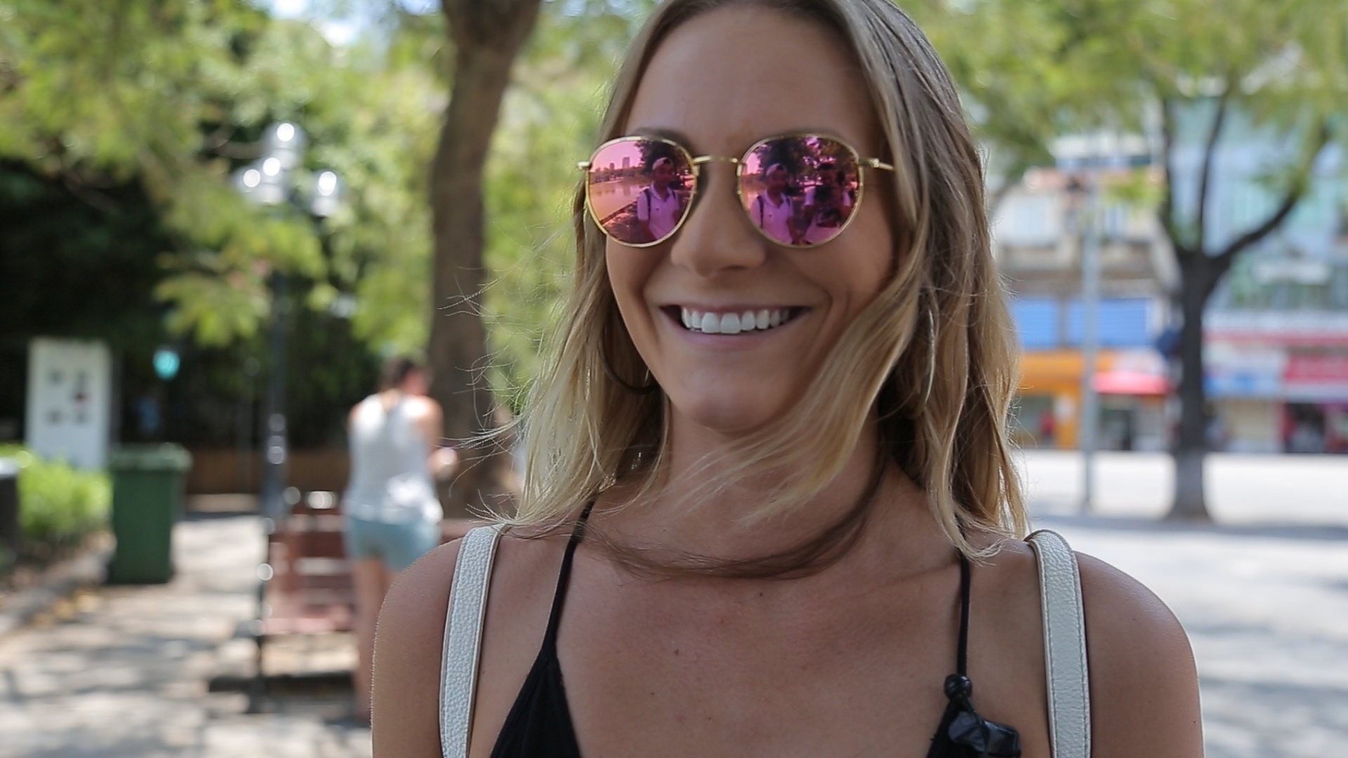 Nguoi nuoc ngoai thich thu voi nang nong o Ha Noi hinh anh