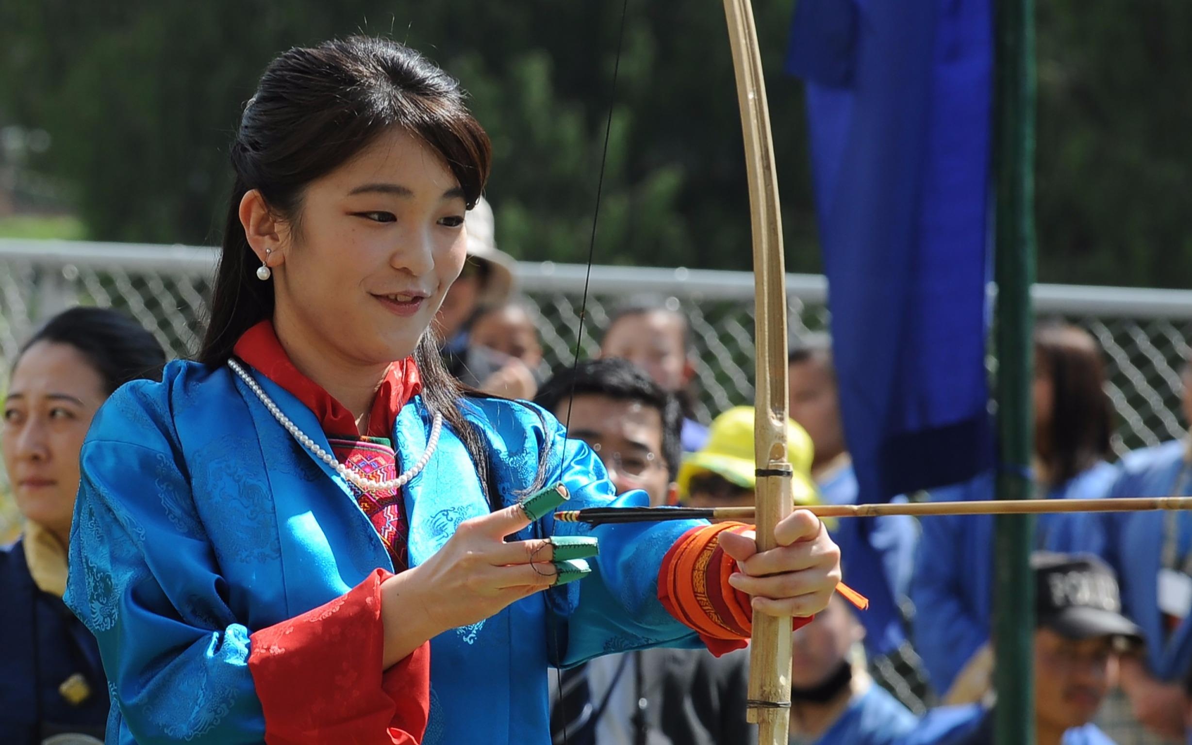 Cong chua Nhat Ban khoe tai ban cung tai Bhutan hinh anh