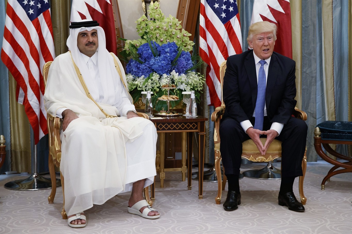 Trump muon ket thuc khung hoang ngoai giao o Arab anh 1