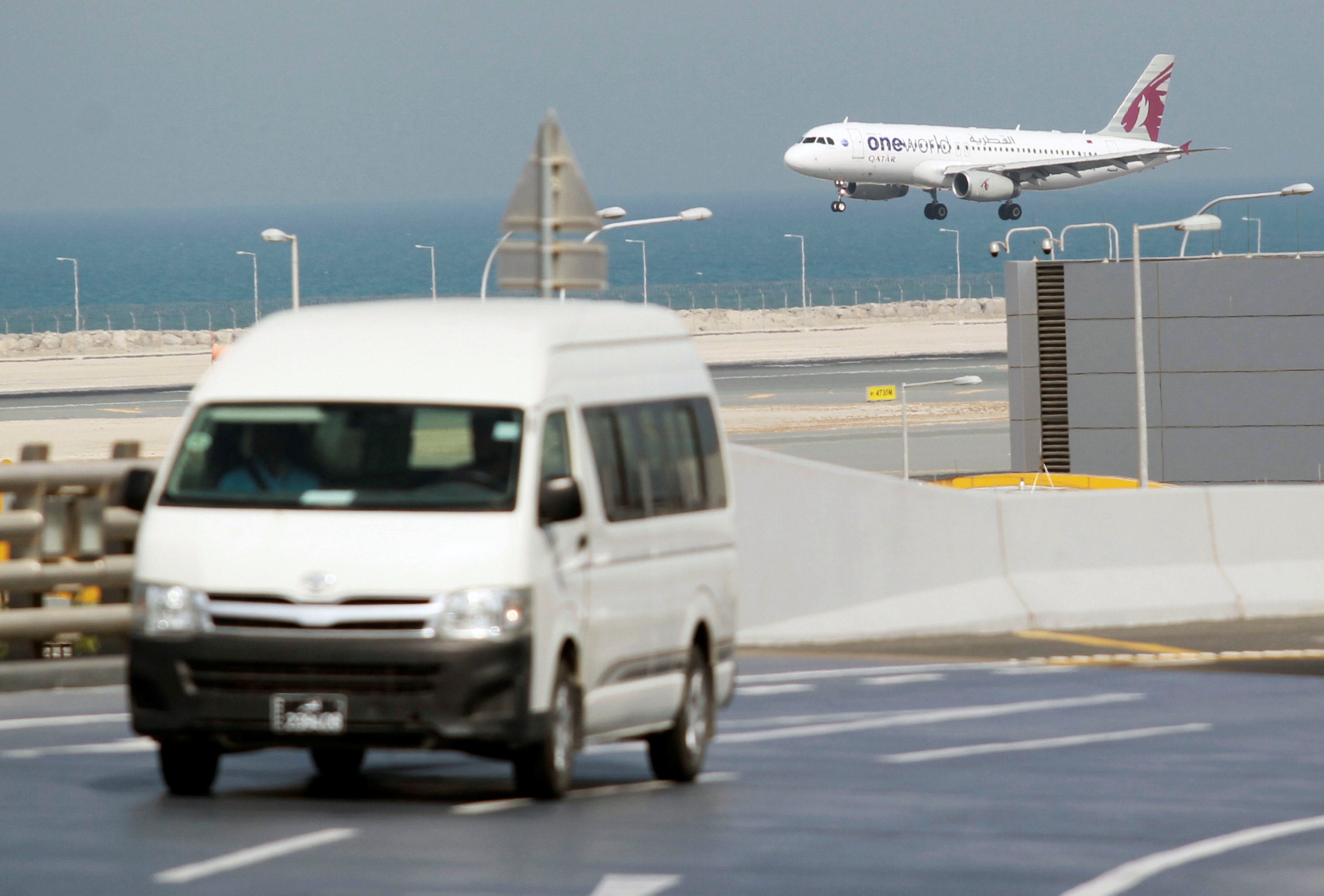 san bay Qatar vang ve sau khung hoang ngoai giao anh 7