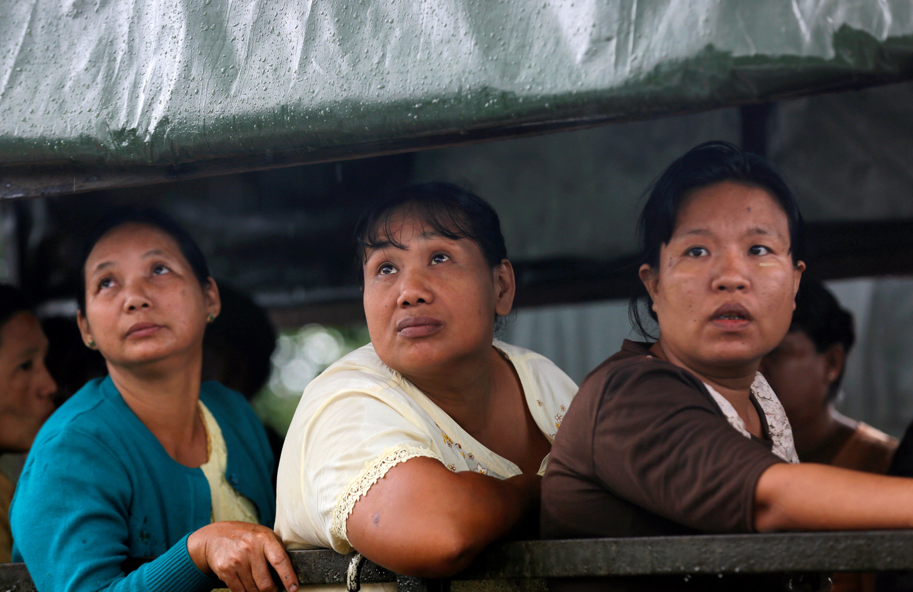 dam tang nan nhan roi may bay Myanmar anh 3