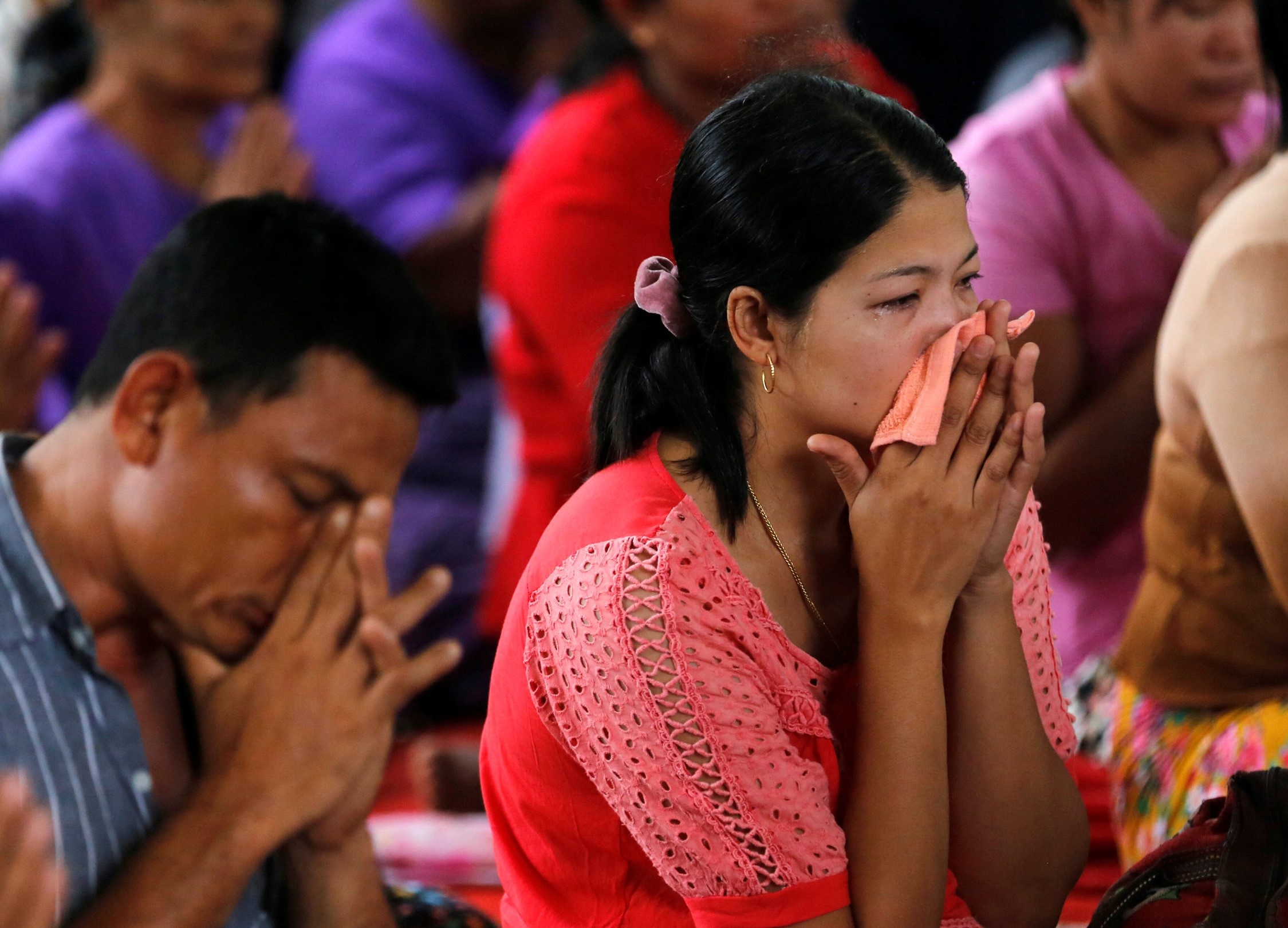 Nuoc mat trong le hoa thieu nan nhan vu roi may bay Myanmar hinh anh