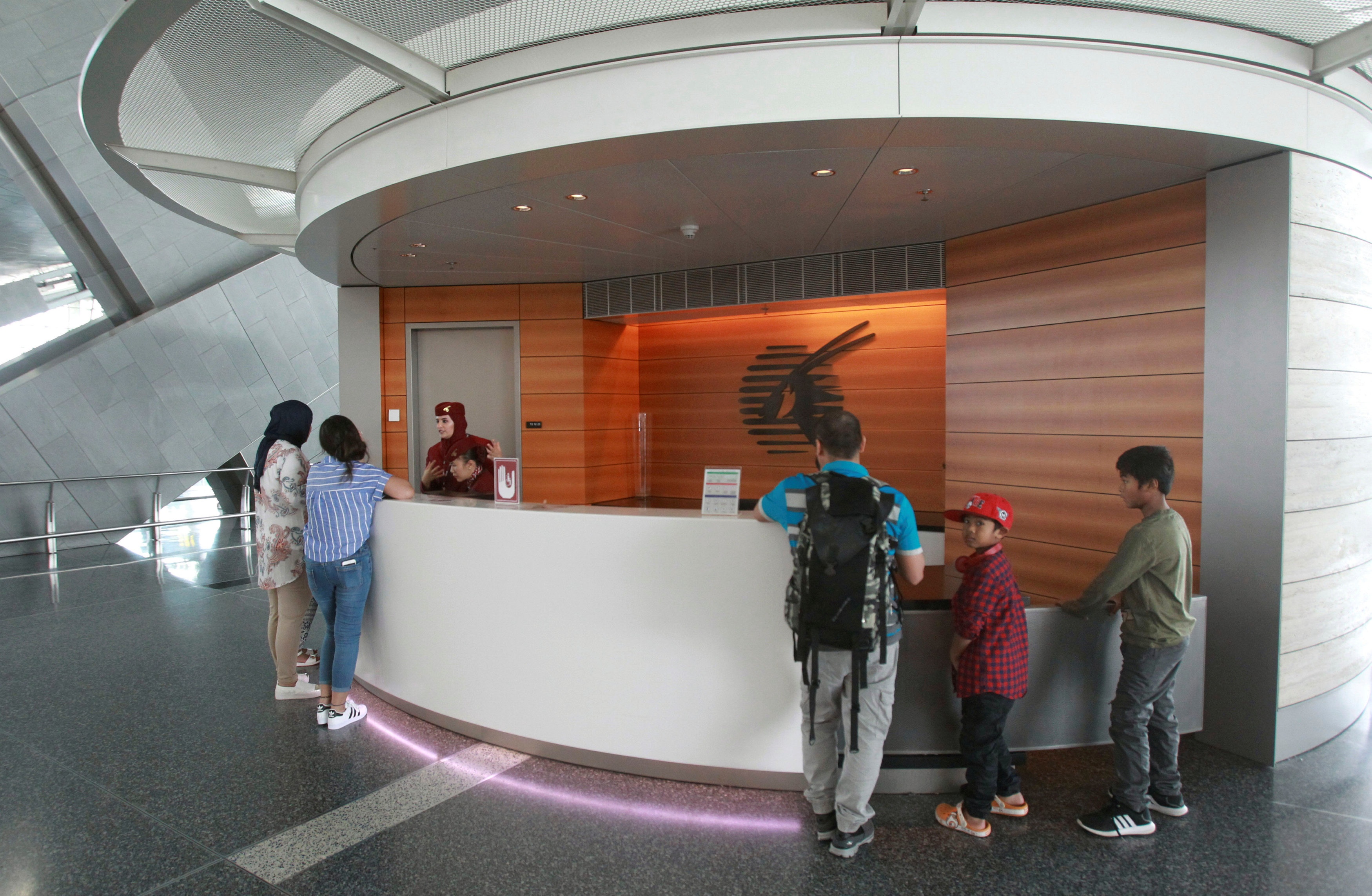 san bay Qatar vang ve sau khung hoang ngoai giao anh 5