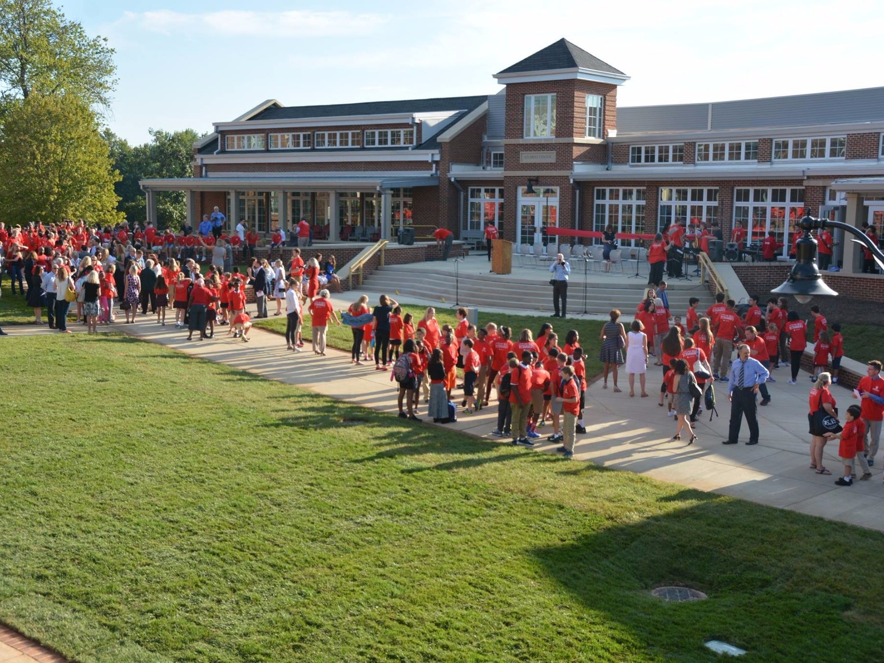 vo con ong Trump chuyen den Nha Trang anh 8