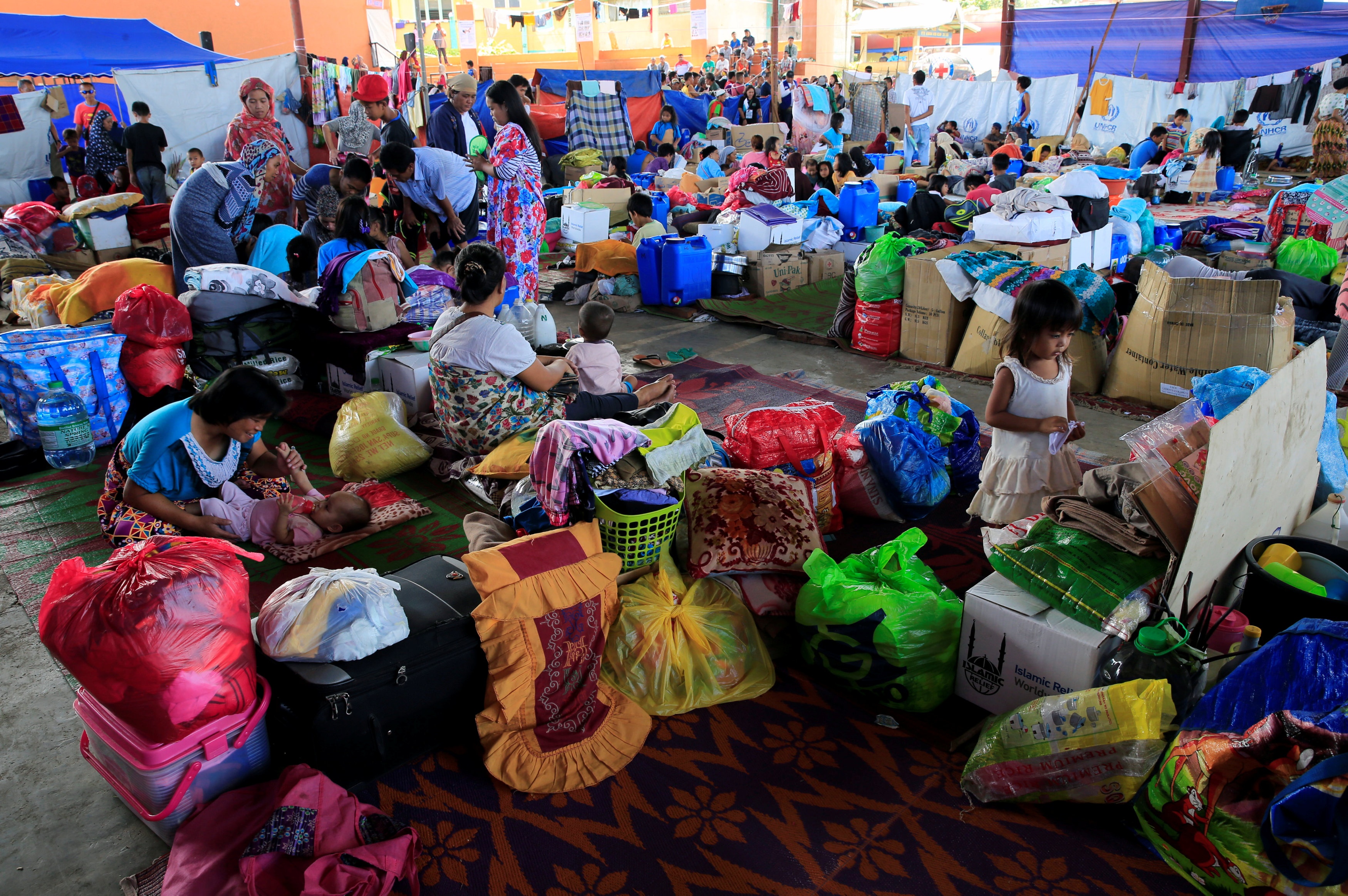 dan Philippines thiet mang trong luc cho Maute bi tieu diet anh 6