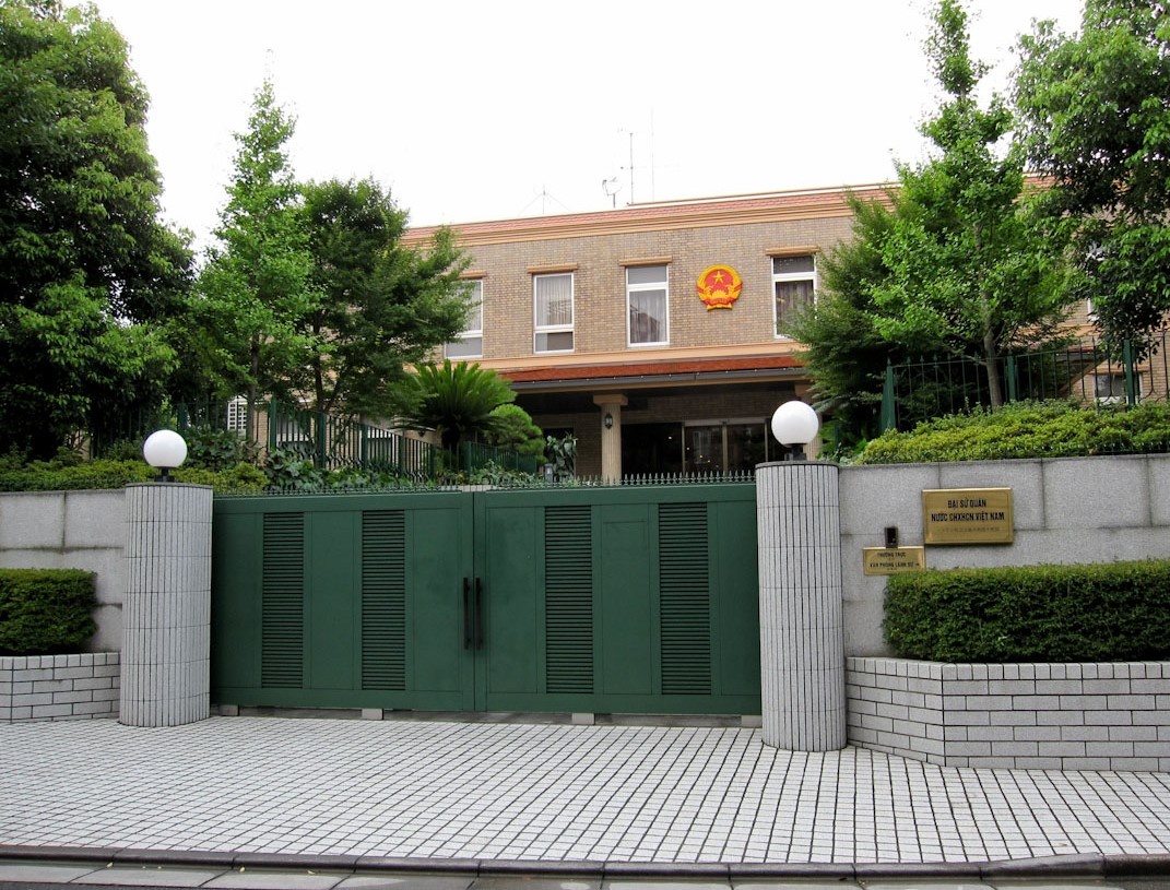 DSQ VN tai Nhat len tieng sau cao buoc kho de thu tuc lanh su hinh anh