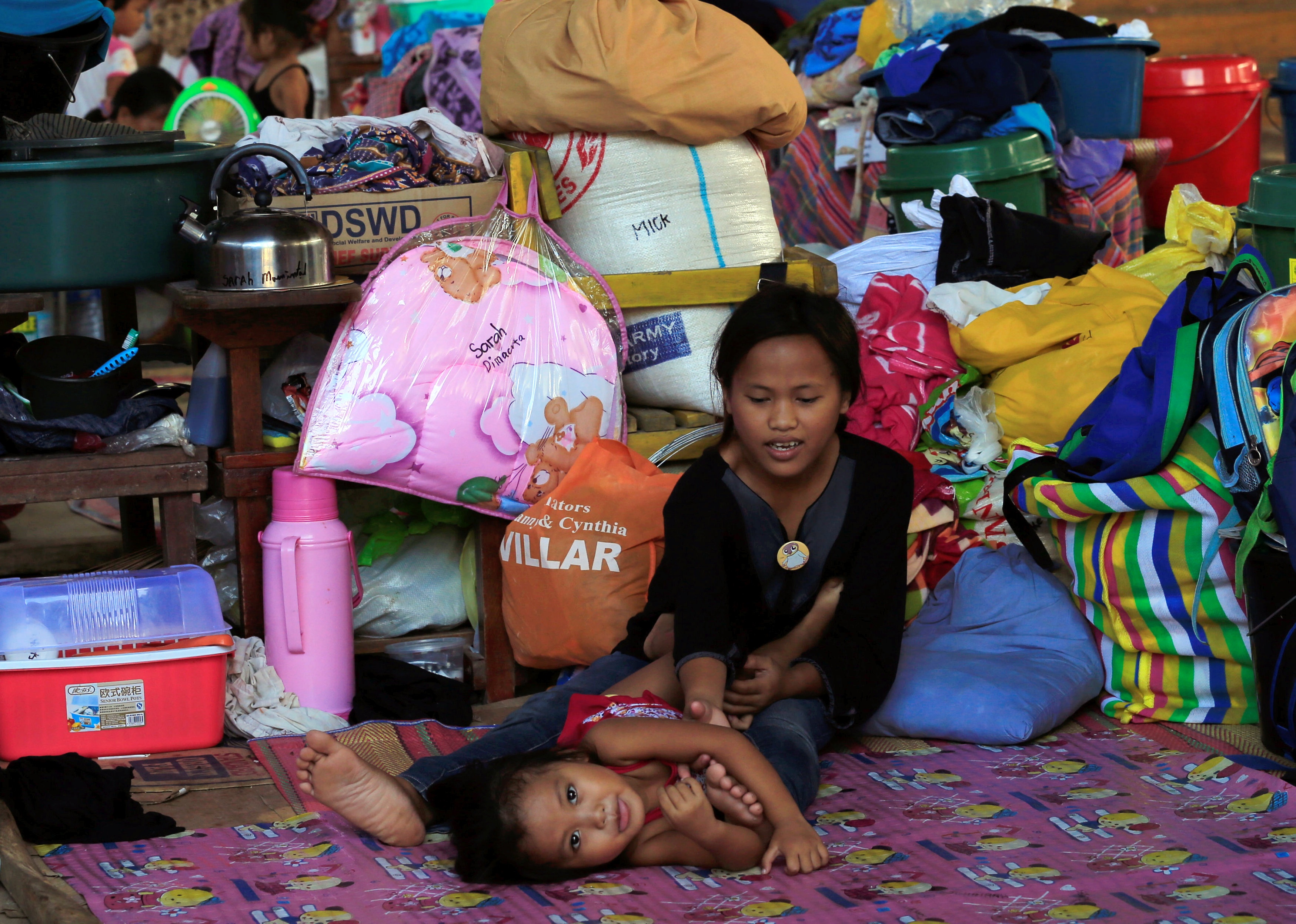 dan Philippines thiet mang trong luc cho Maute bi tieu diet anh 5