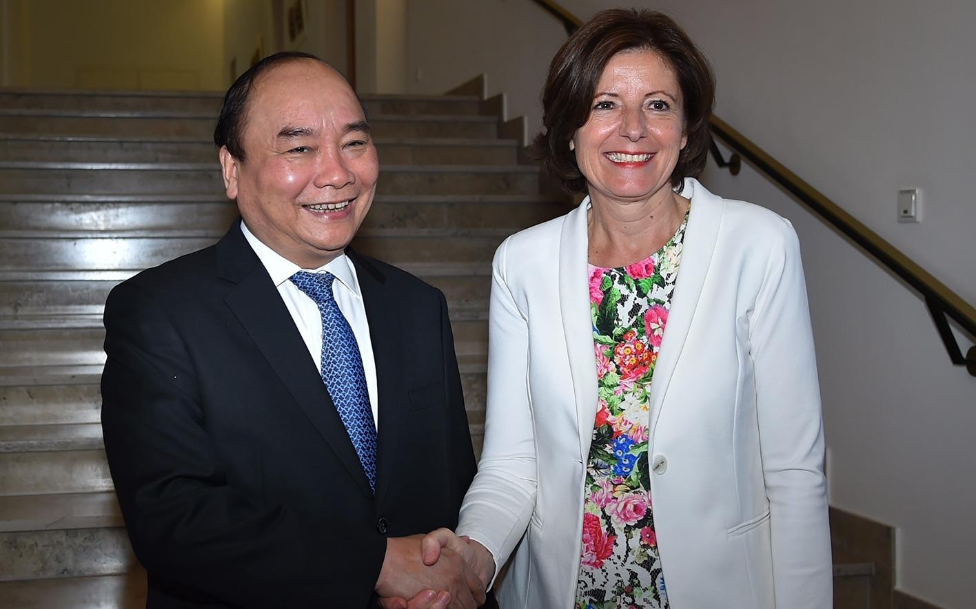 Thu tuong gap Chu tich Hoi dong Lien bang Duc hinh anh