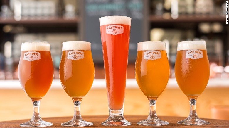 Cơn sốt bia thủ công Việt Nam lên báo Mỹ ảnh 5 Con sot bia thu cong Viet Nam len bao My anh 5