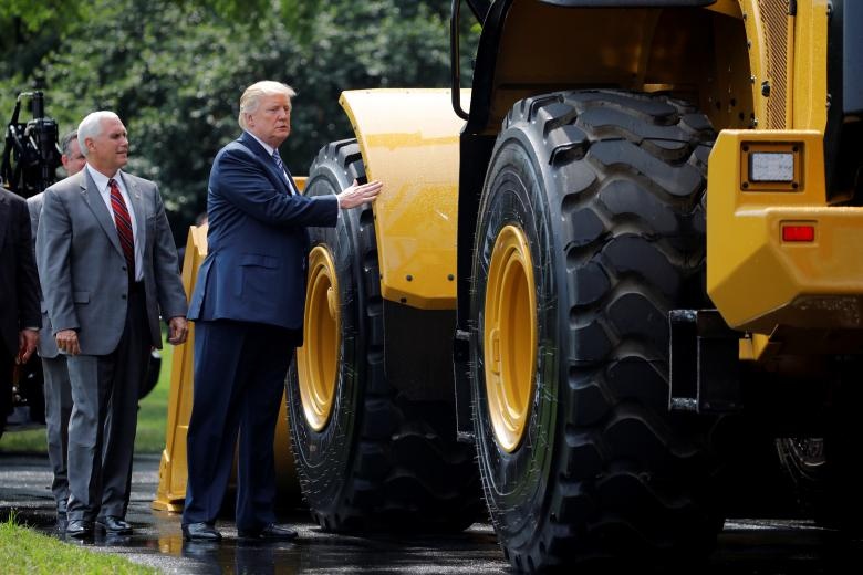 Ông Trump đội mũ cao bồi giới thiệu hàng hóa Mỹ ảnh 7 Ong Trump doi mu cao boi gioi thieu hang hoa My anh 7