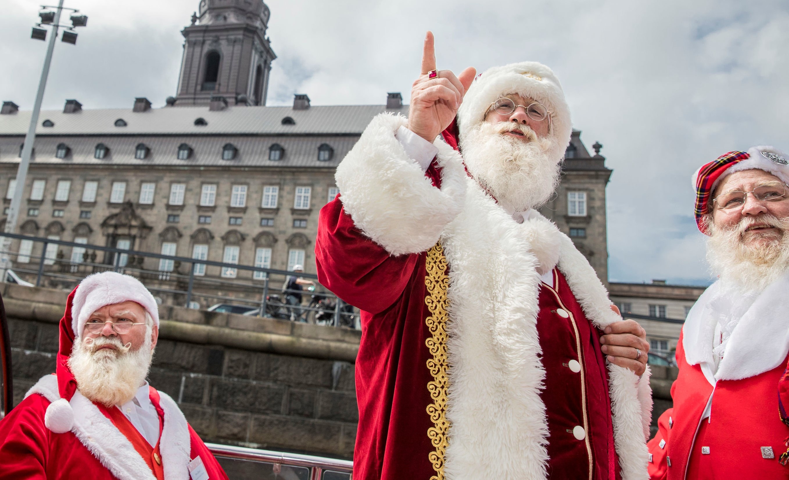 Hoi he cua cac ong gia Noel vao top anh tuan hinh anh