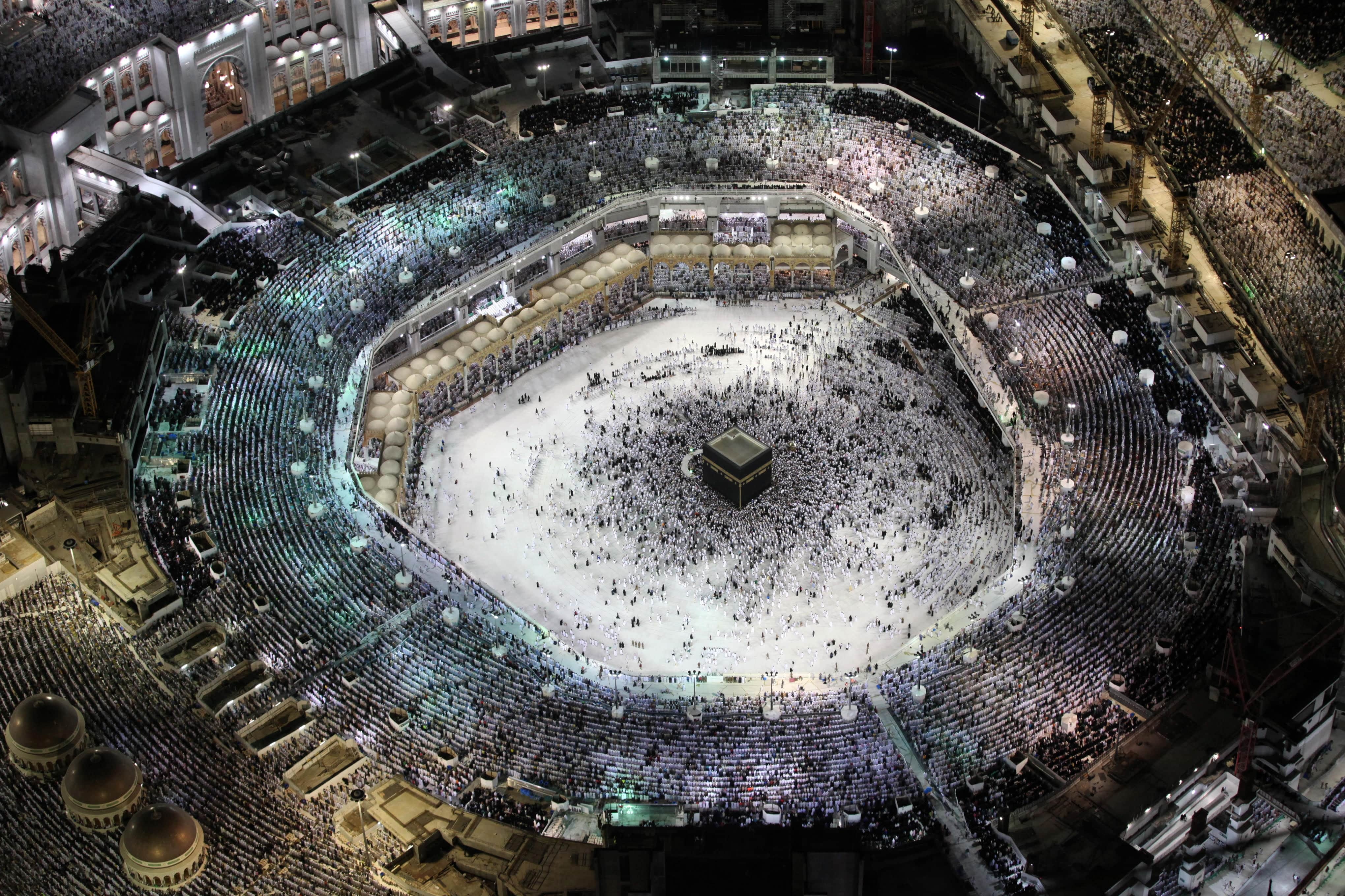 Bi an quanh Nha tho Hoi giao co xua nhat the gioi anh 1