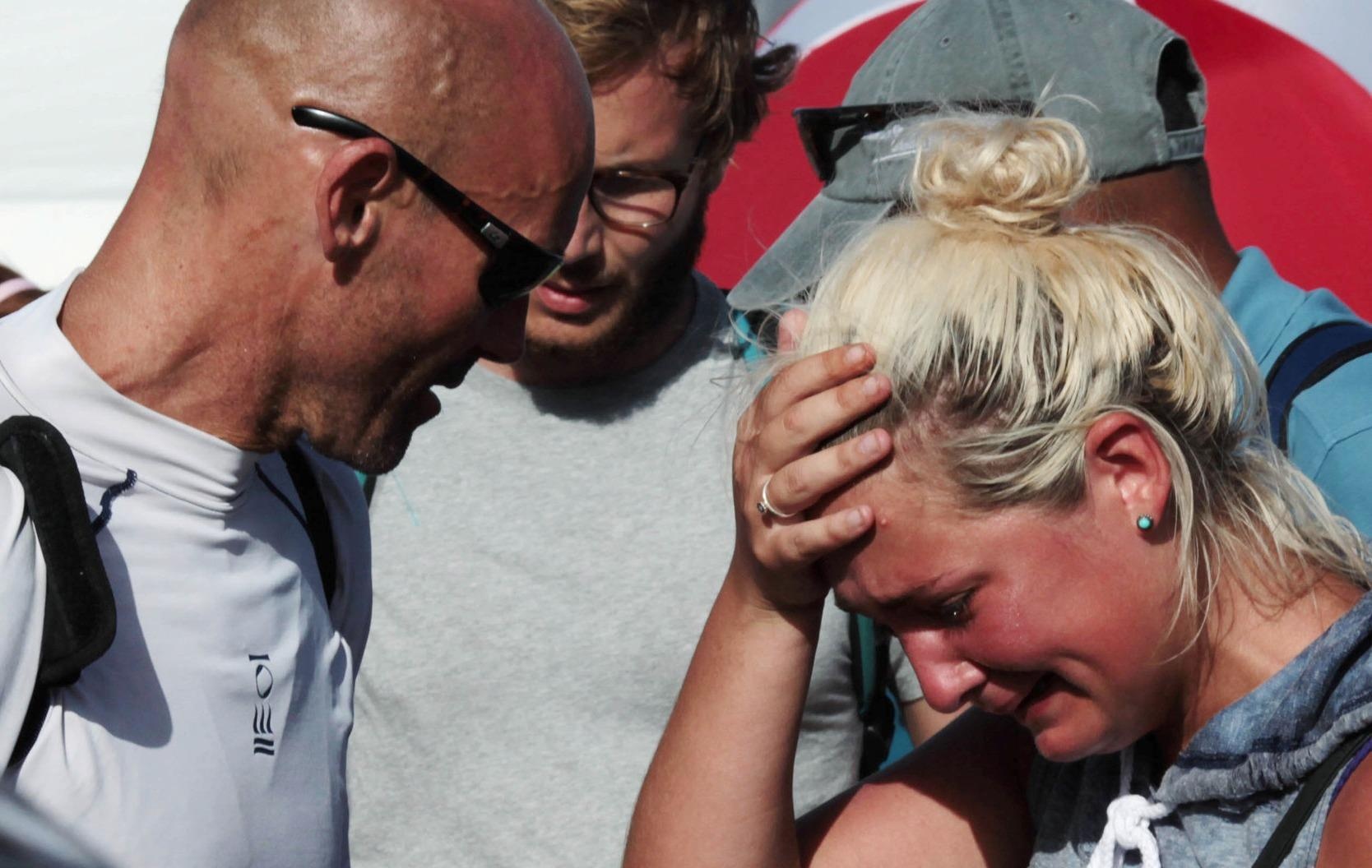 Nuoc mat va nu cuoi cua nhung nguoi di qua con ac mong Irma hinh anh