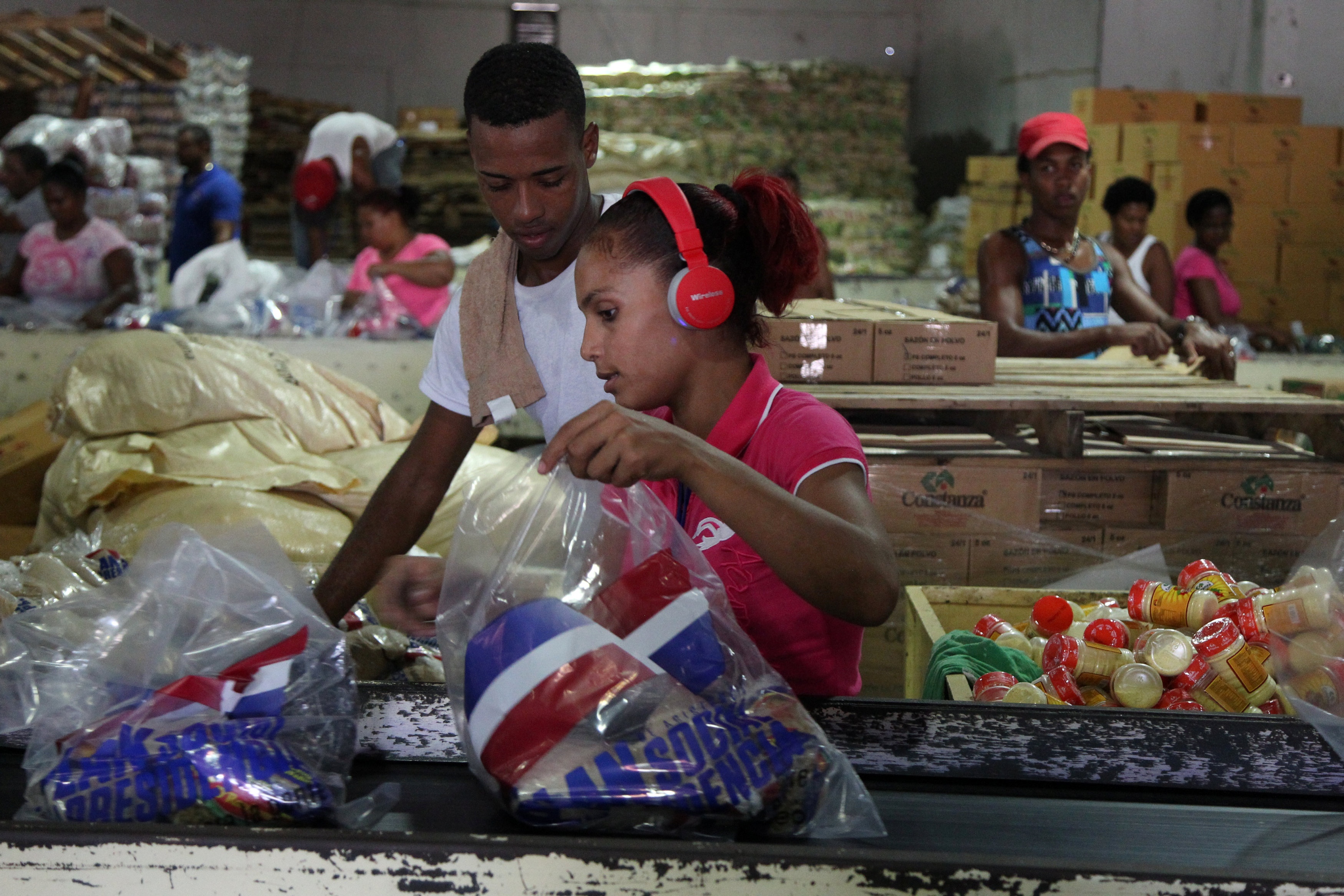 Nguoi dan Caribe don bao Maria anh 4