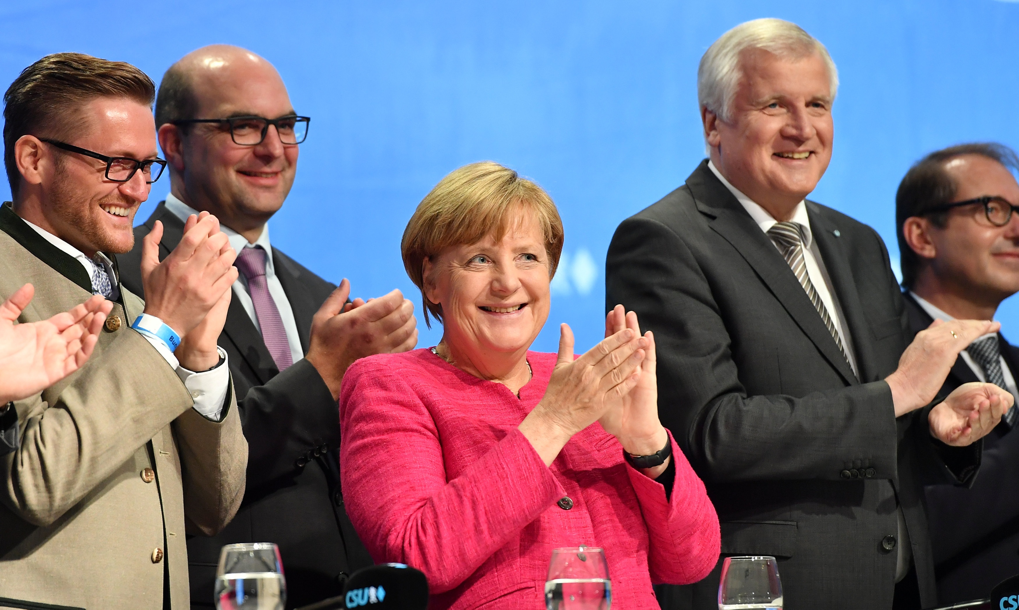 Duc san sang cho cuoc bau cu quyet dinh tuong lai chau Au hinh anh