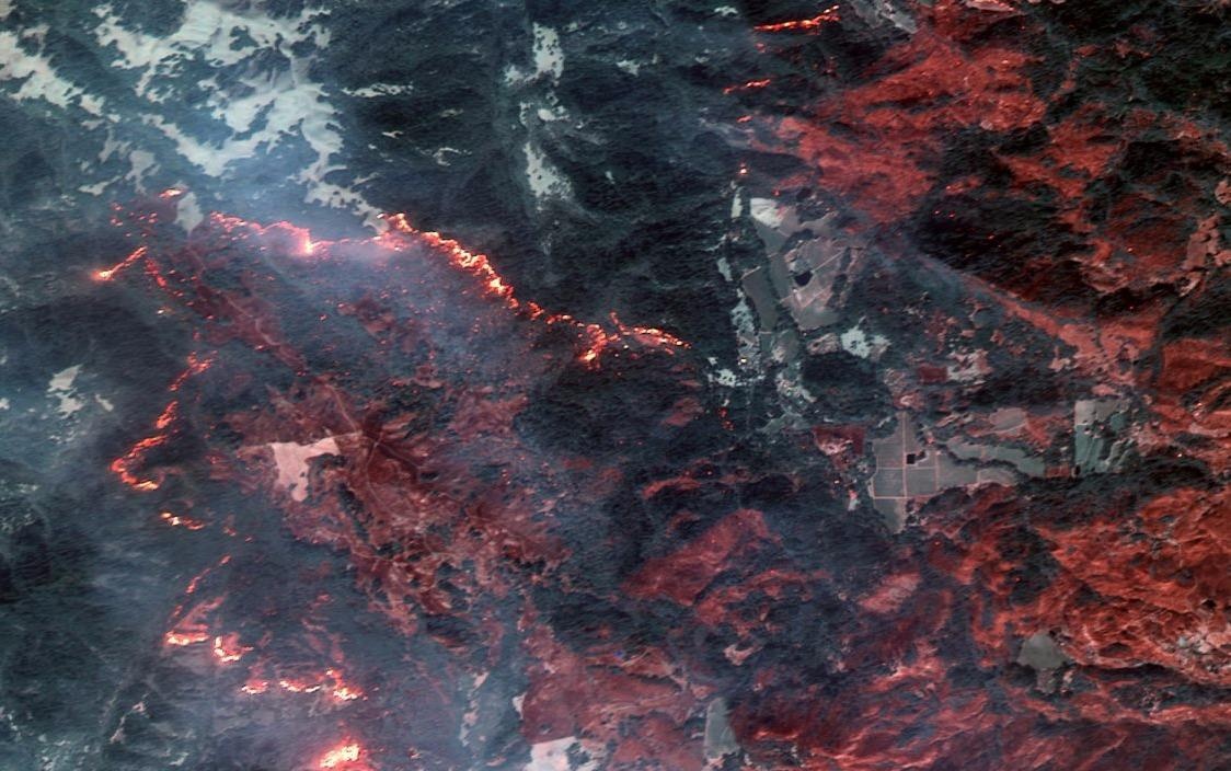 Suc tan pha cua chay rung California qua anh ve tinh hinh anh