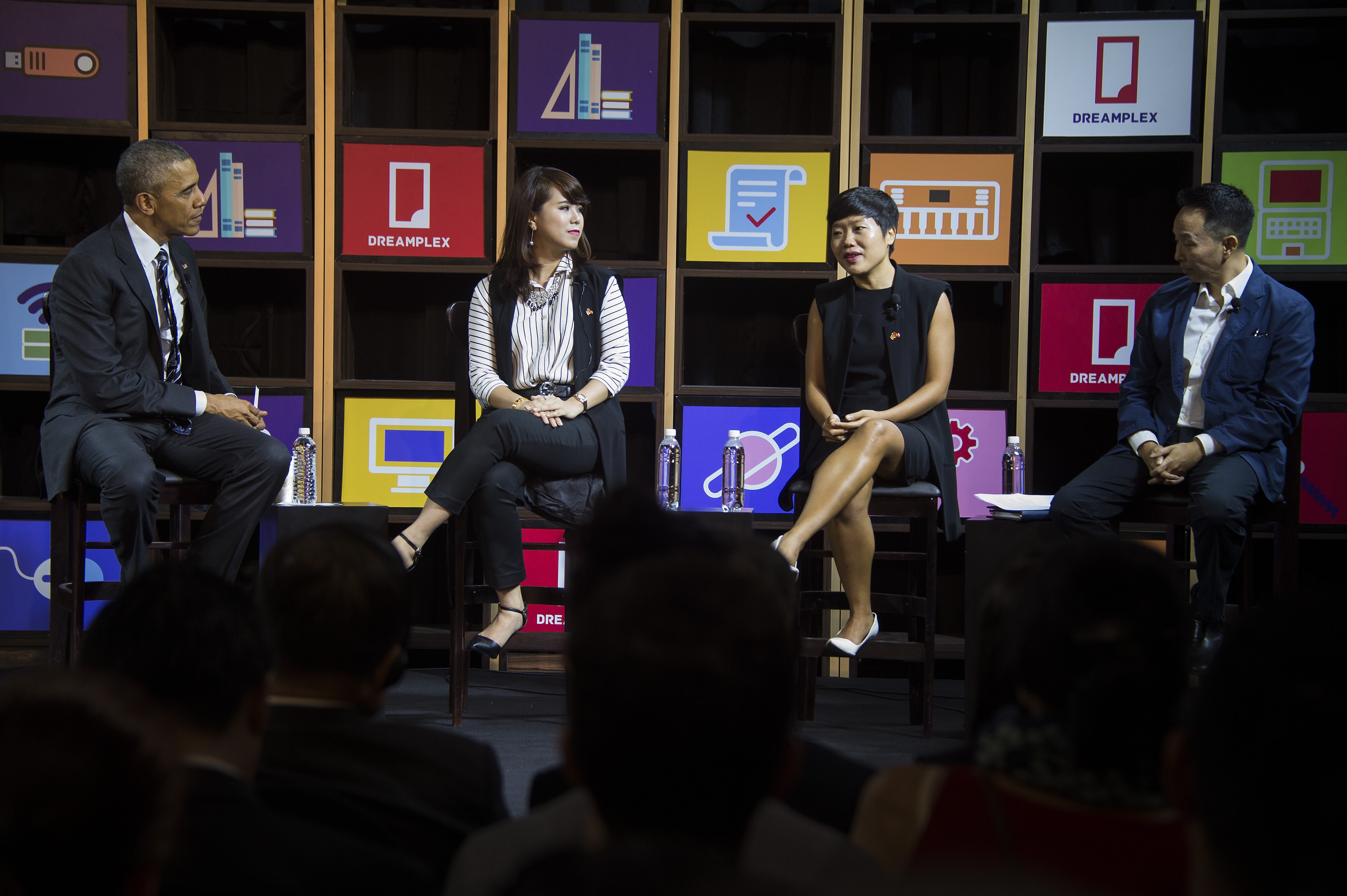 Obama tham Viet Nam anh 9