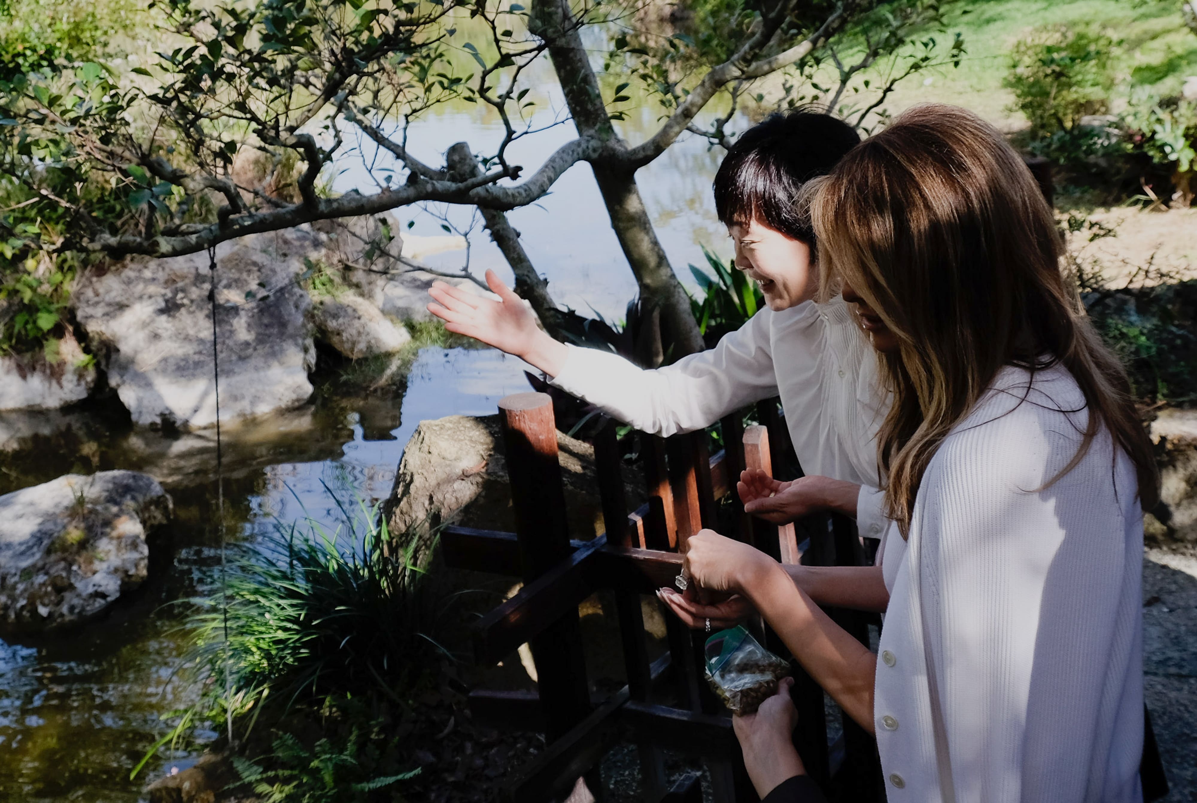 de nhat phu nhan Nhat va My di ngam ngoc trai anh 7