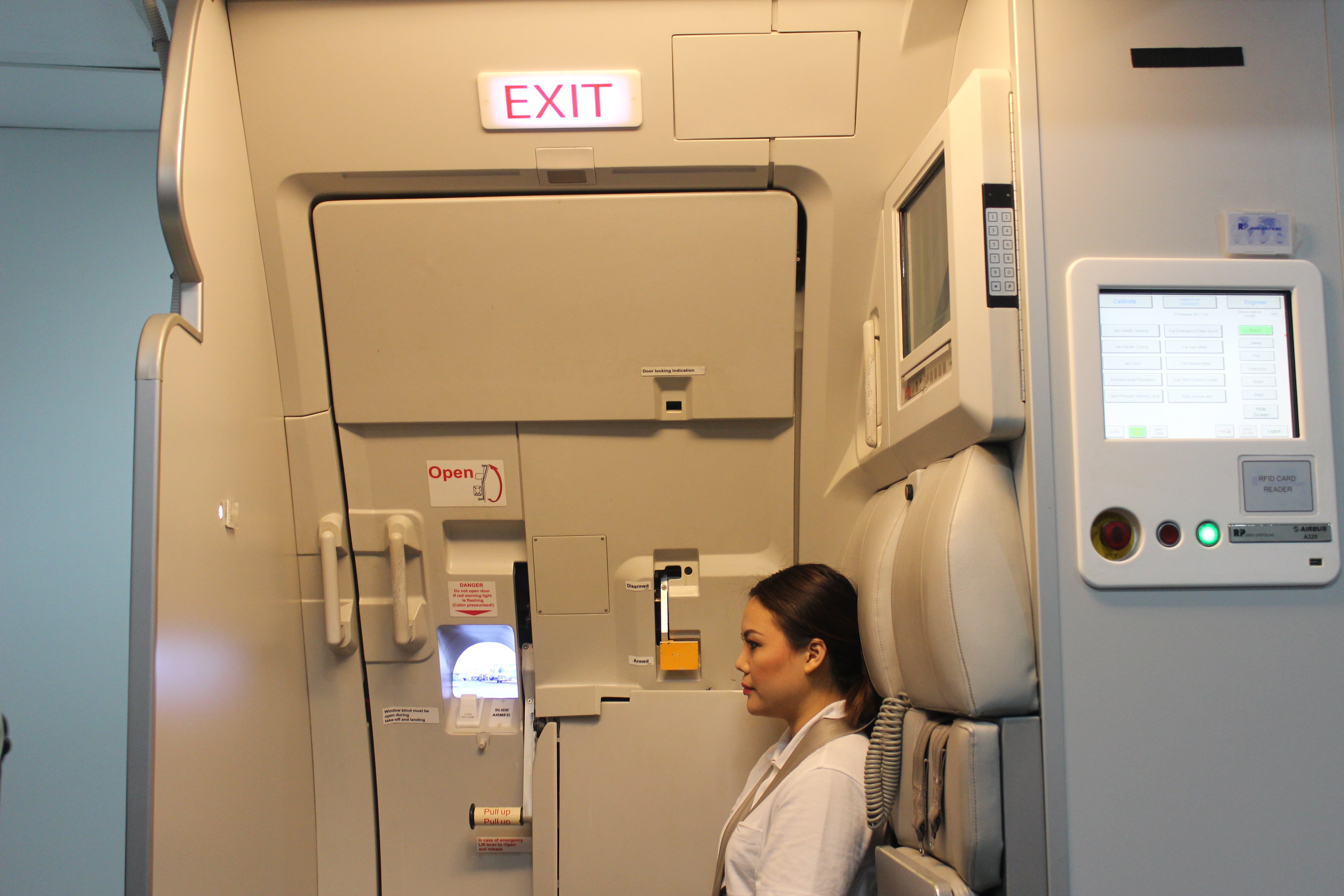 quy trinh dao tao tiep vien hang khong anh 2