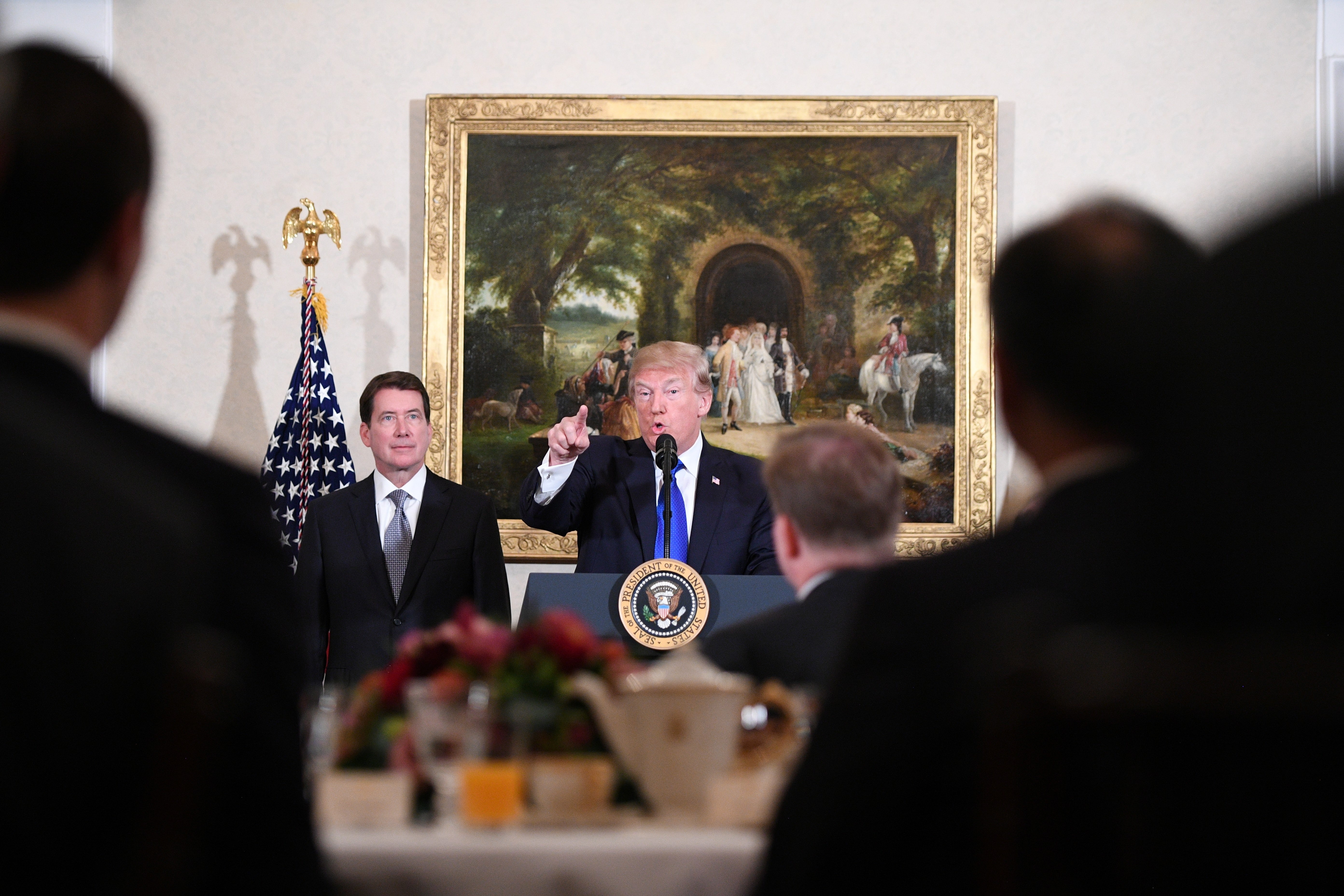 Trump dien kien Nhat hoang anh 7