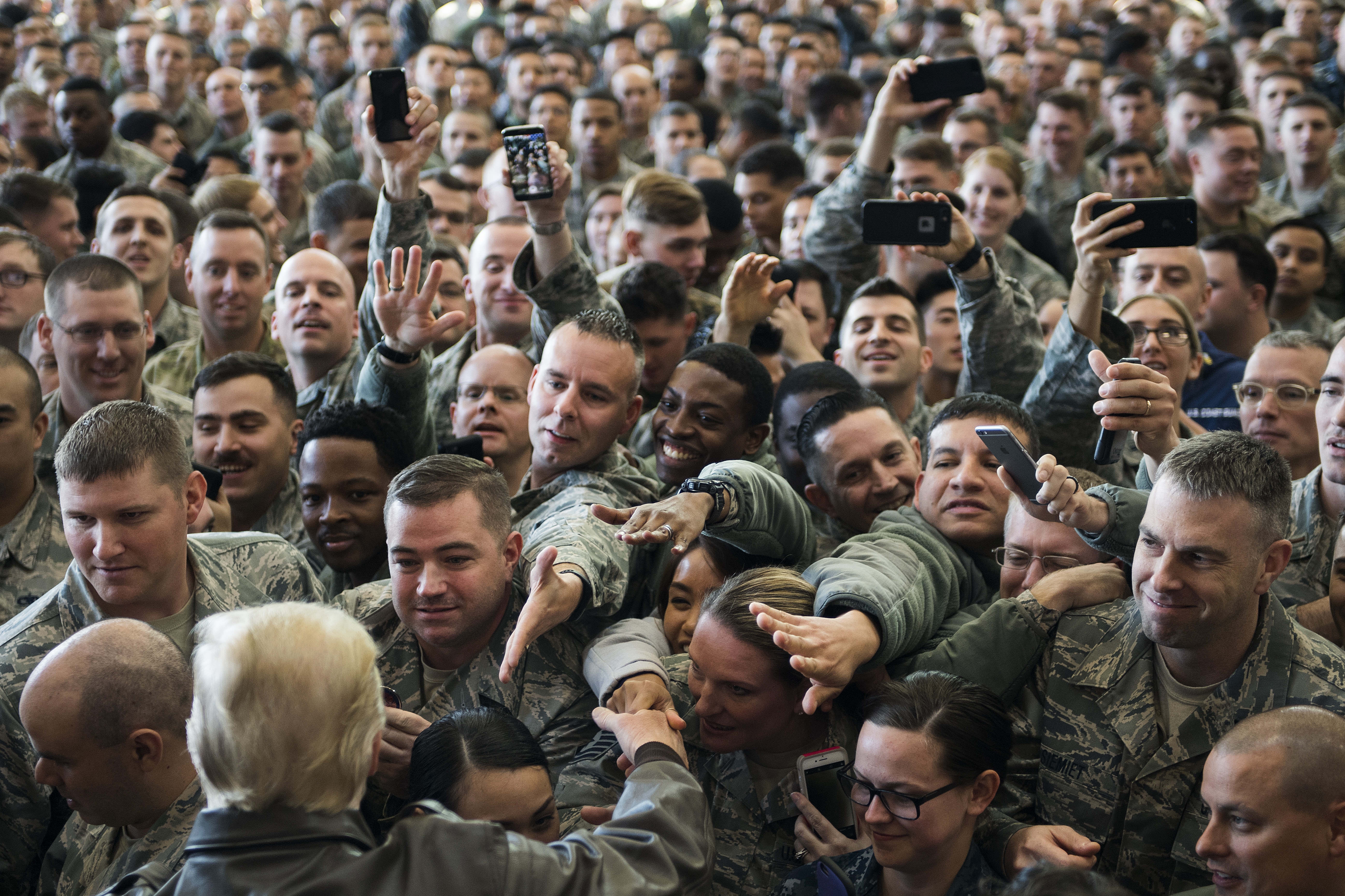 Trump den Nhat Ban va Han Quoc anh 1