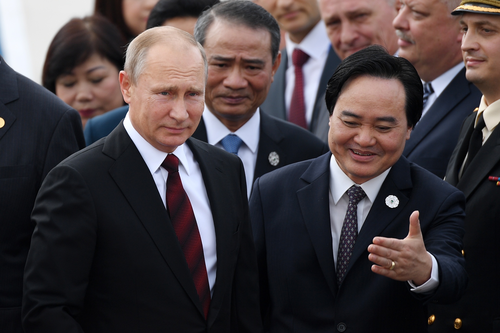 Chuyen co cho Tong thong Putin den Da Nang du APEC hinh anh