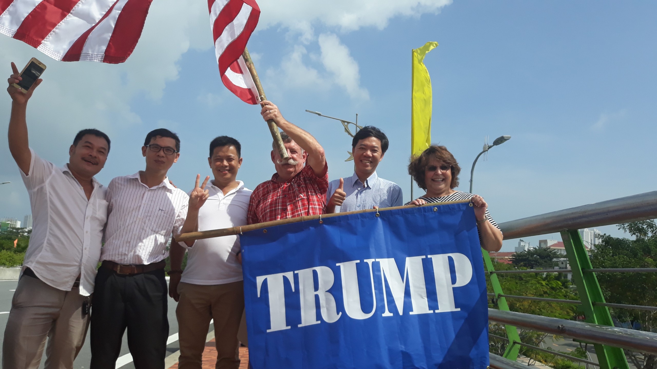 Trump roi Trung Quoc den Da Nang anh 28