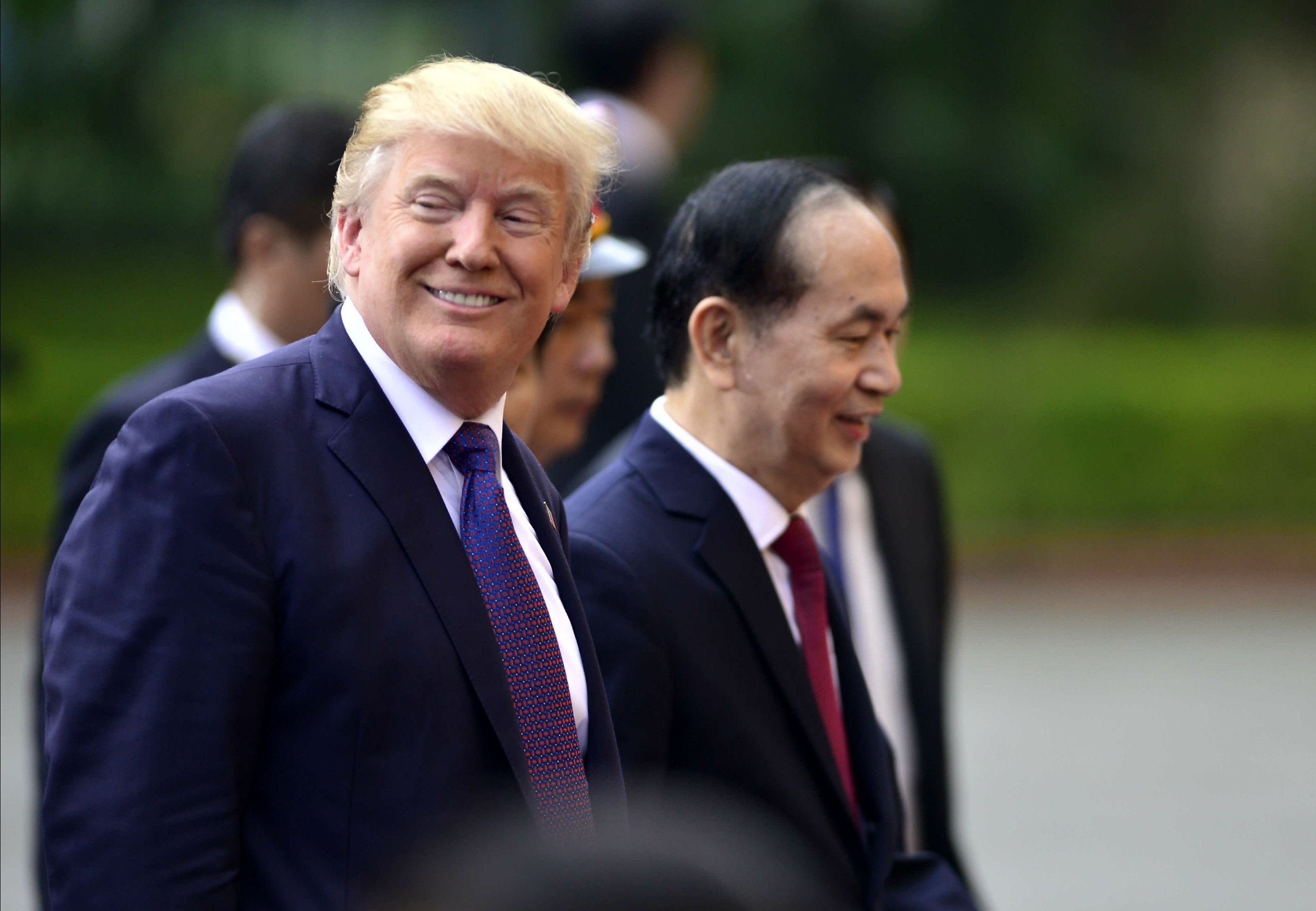 Tong thong Trump gui loi cam on nguoi Viet Nam hinh anh