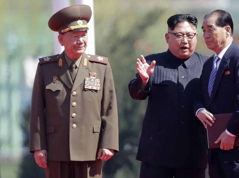 Trieu Tien ky luat quan chuc anh 1