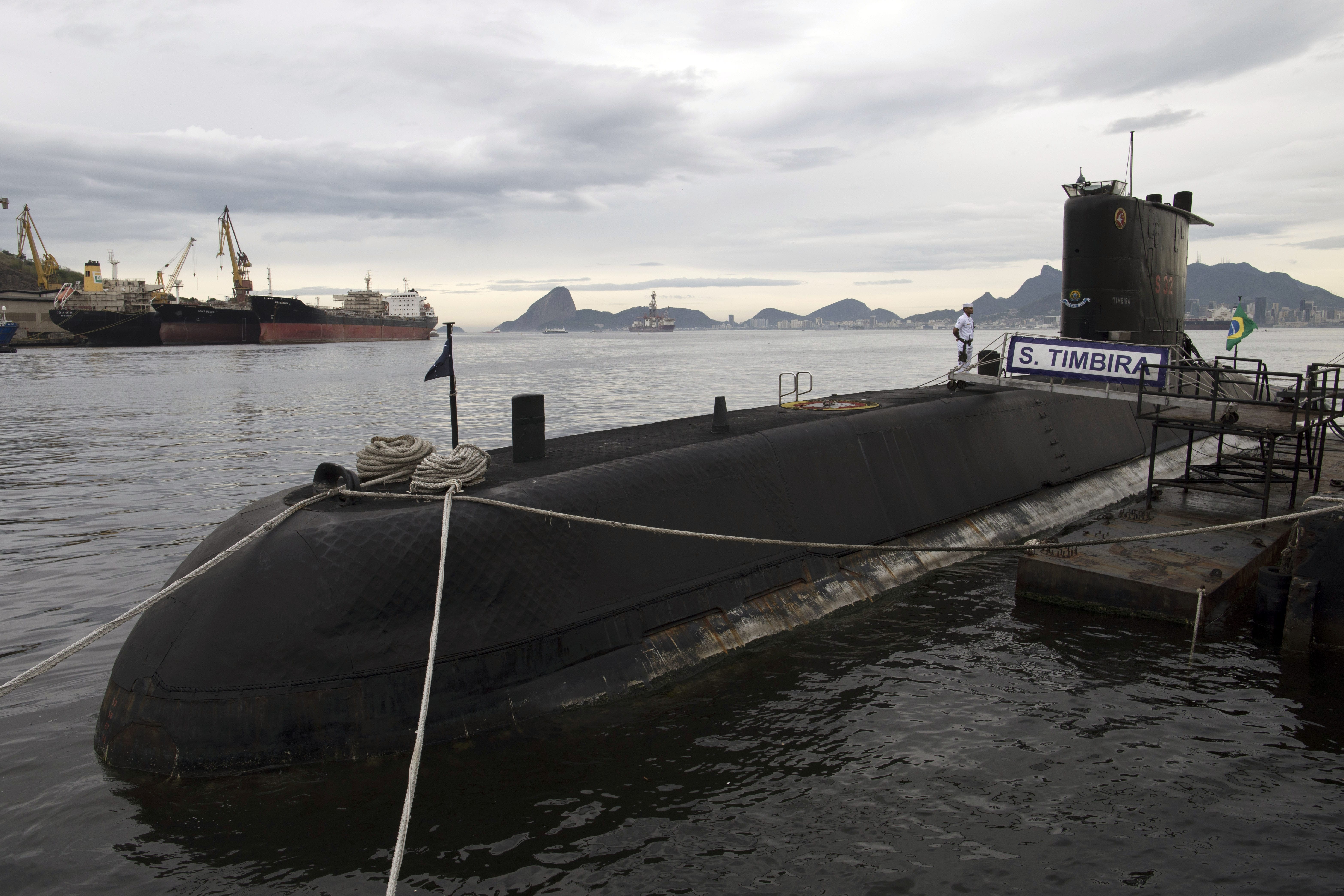 chien dich tim kiem tau ngam Argentina mat tich anh 4