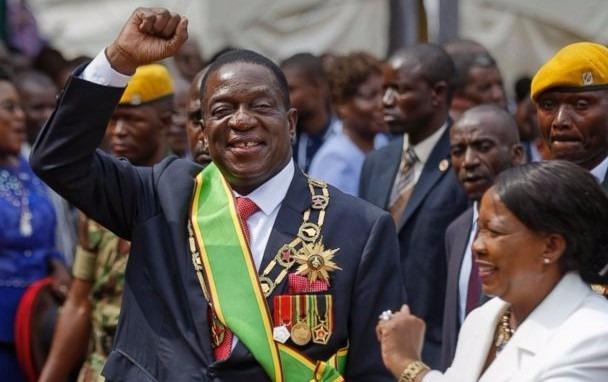 Binh bien o Zimbabwe: Nhung ke bit mat cung AK-47 hinh anh